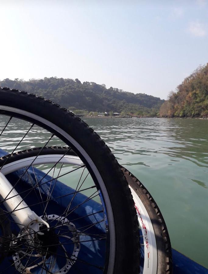 Motodorm Langkawi Vandrarhem Kuah Exteriör bild